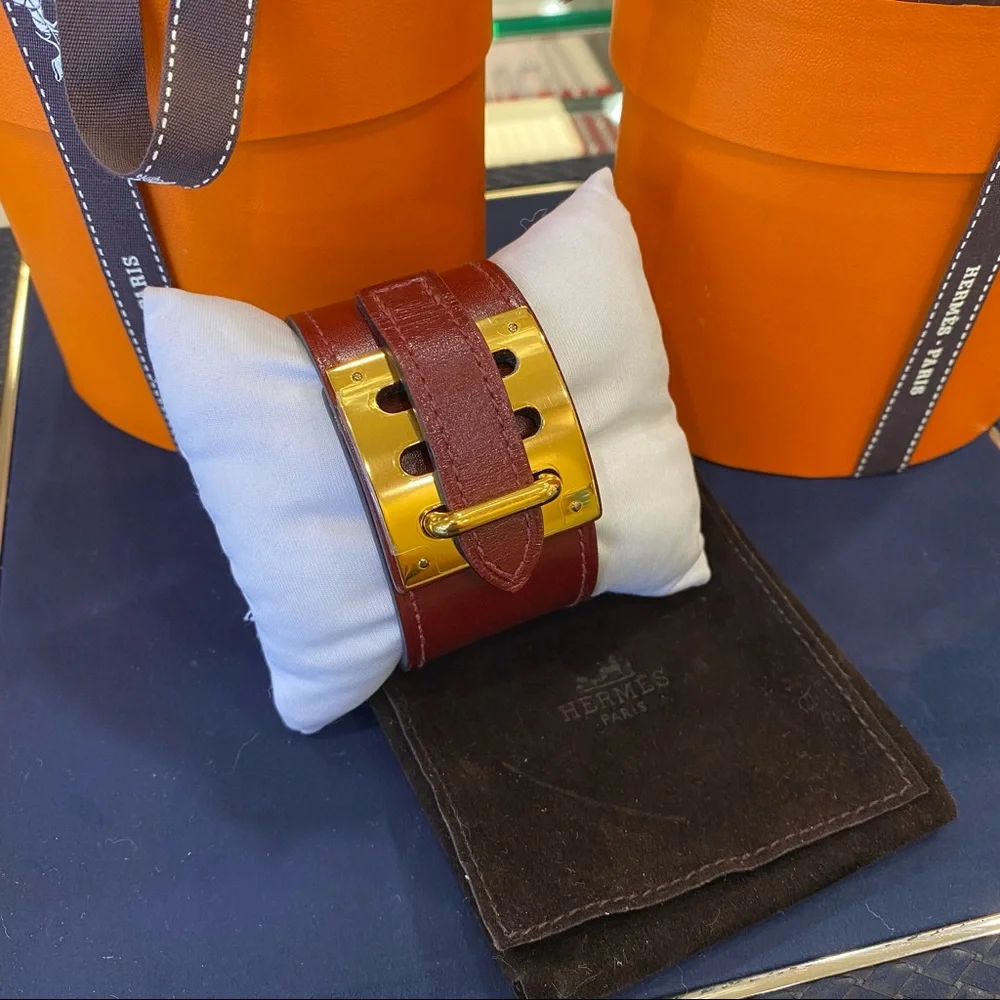 HERMES Rouge H Box Leather Gold Plated Intense cuff Bracelet Small - Picture 2 of 12